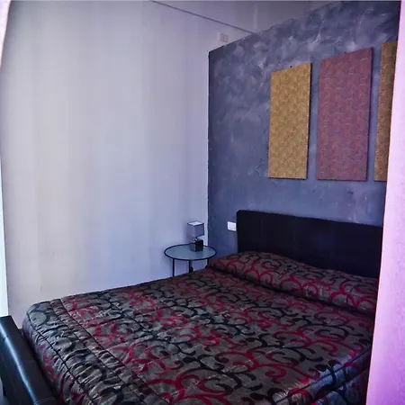 ゲストハウス Londrino 3*